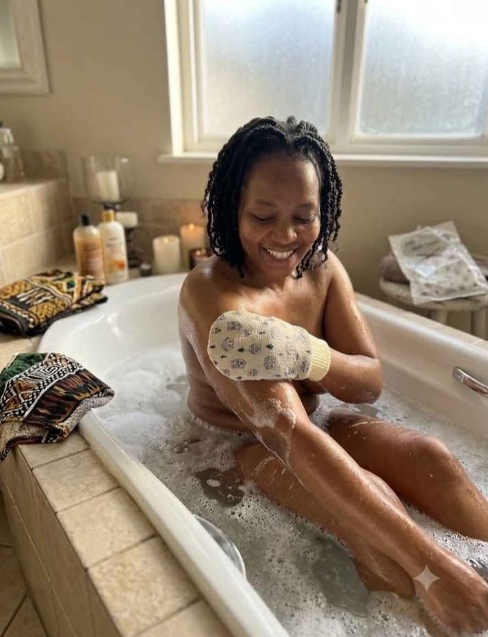 Gant de Douche Exfoliant - Votre Secret pour une Peau Douce